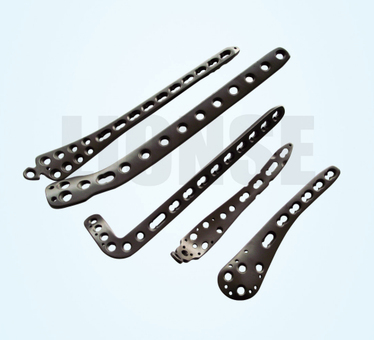 কেন টাইটানিয়াম খাদ উপাদান মেডিকেল ইমপ্লান্ট জন্য অনুকূল হয়?